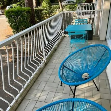 Avec Wifi Les Pins Apartmán